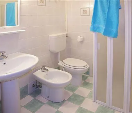 Sanian, In A Quiet Area Of Bibione, Within Walking Distance Of Shops, Restaurants And The Apartamento *